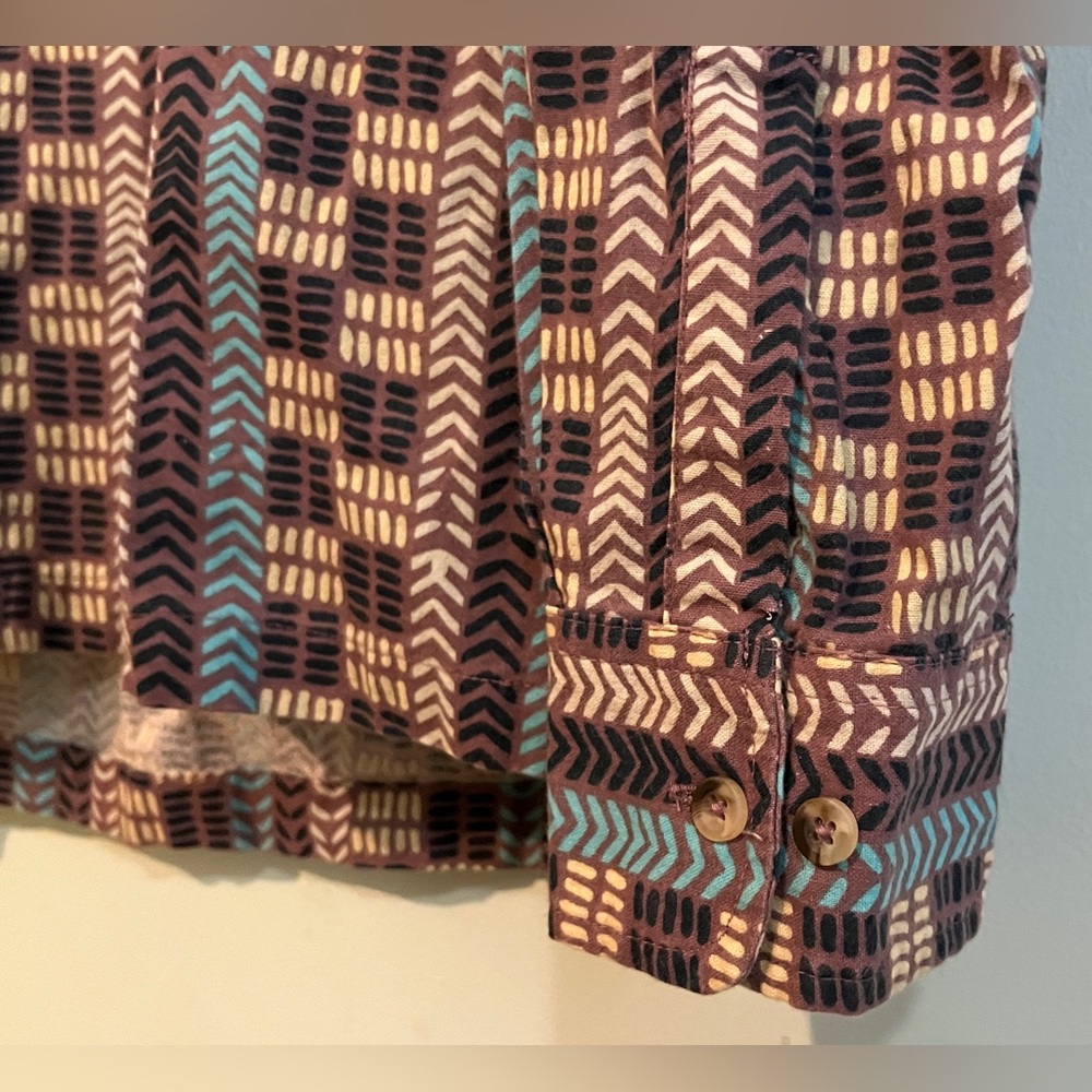 Super Massive Designer Button Down Long Sleeve Sh… - image 5